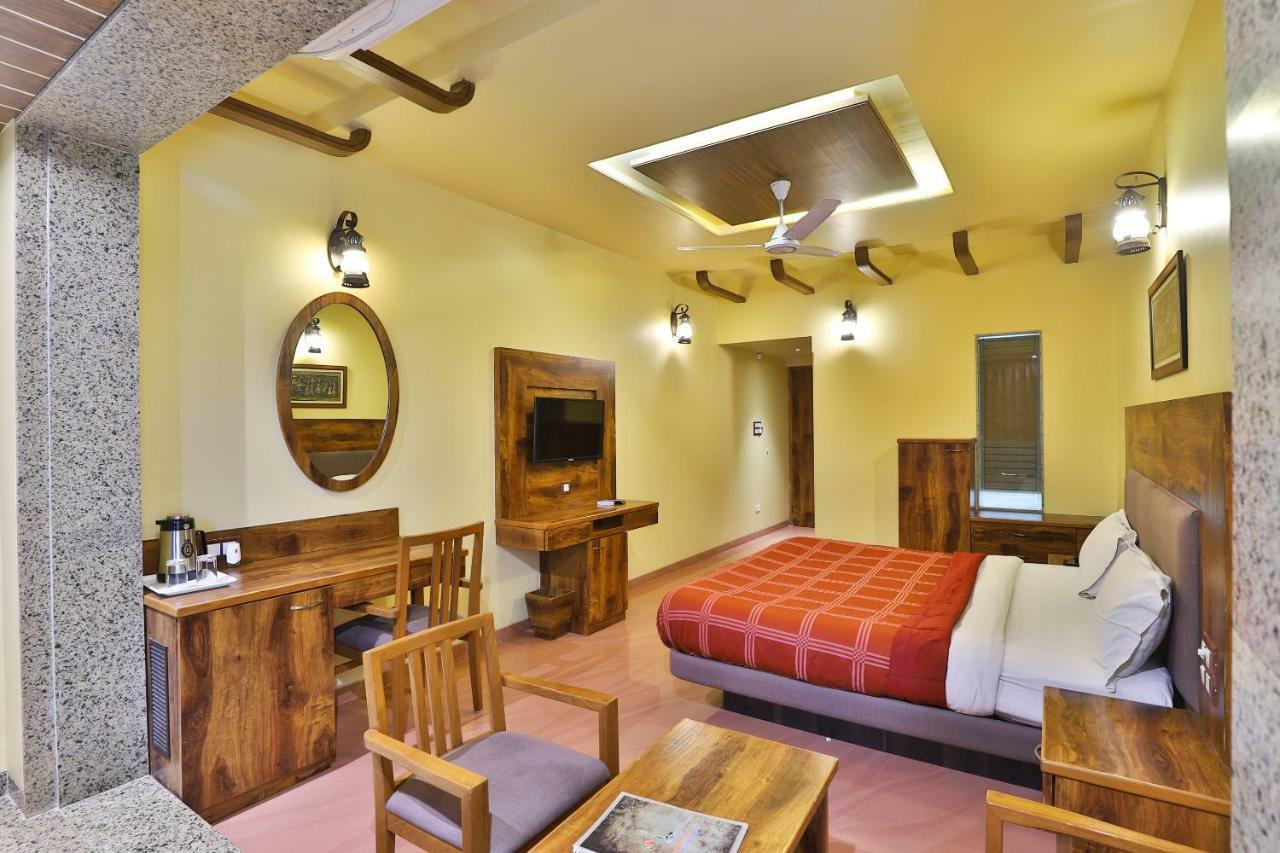 Palette - Hotel Ocean Inn دامان المظهر الخارجي الصورة