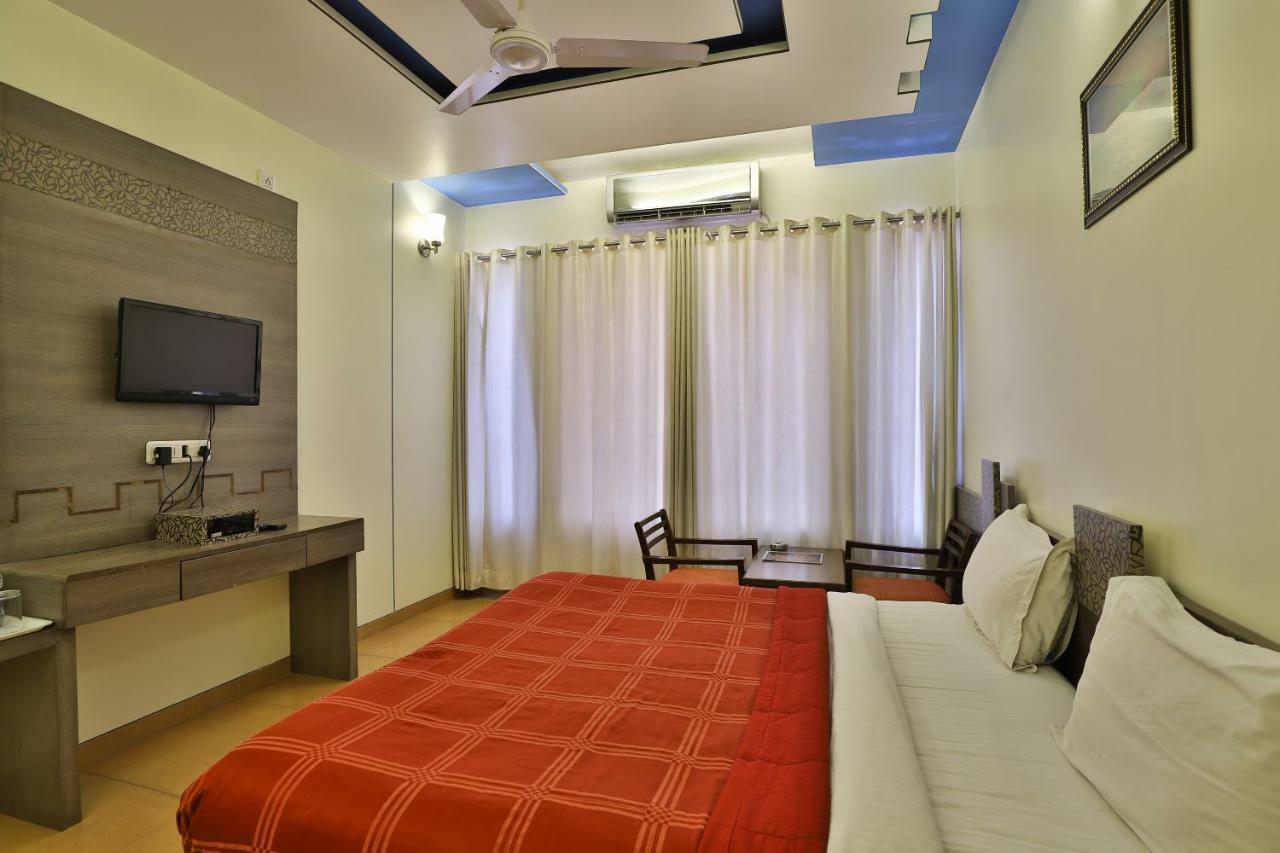 Palette - Hotel Ocean Inn دامان المظهر الخارجي الصورة