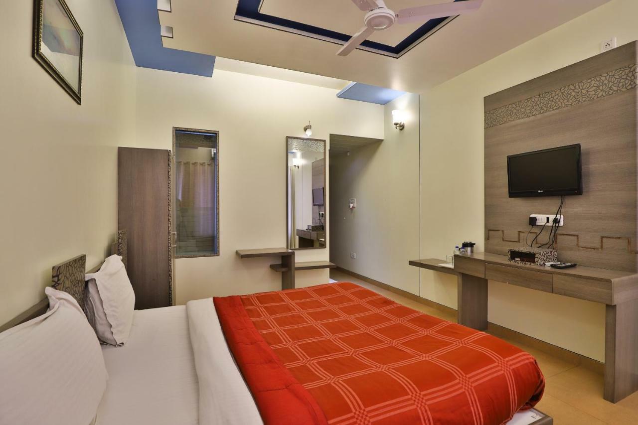 Palette - Hotel Ocean Inn دامان المظهر الخارجي الصورة