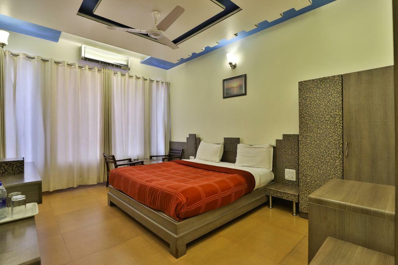 Palette - Hotel Ocean Inn دامان المظهر الخارجي الصورة